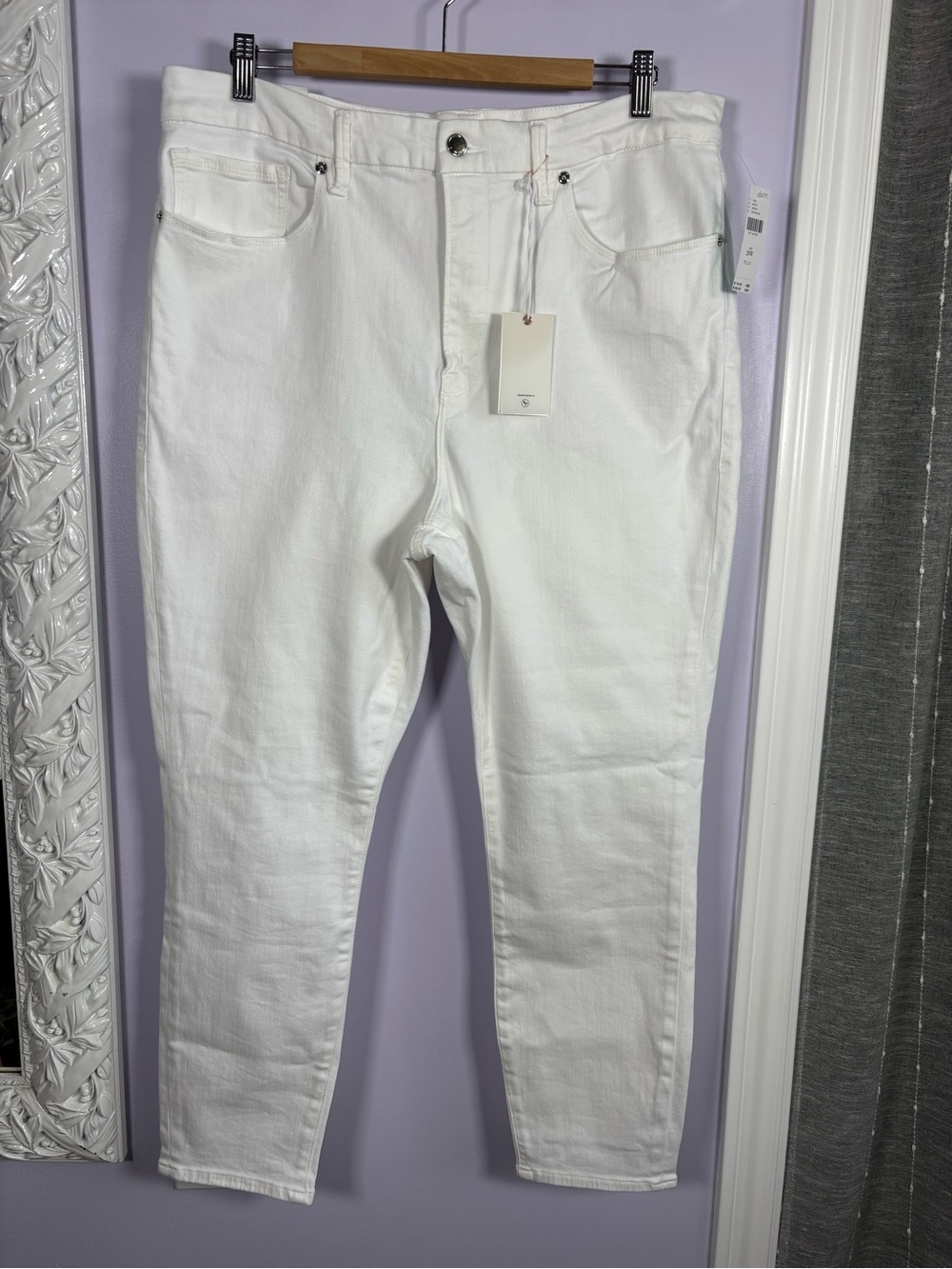 Good American Ultimate Sculpting White Skinny Jeans With Extra Stretch 20W